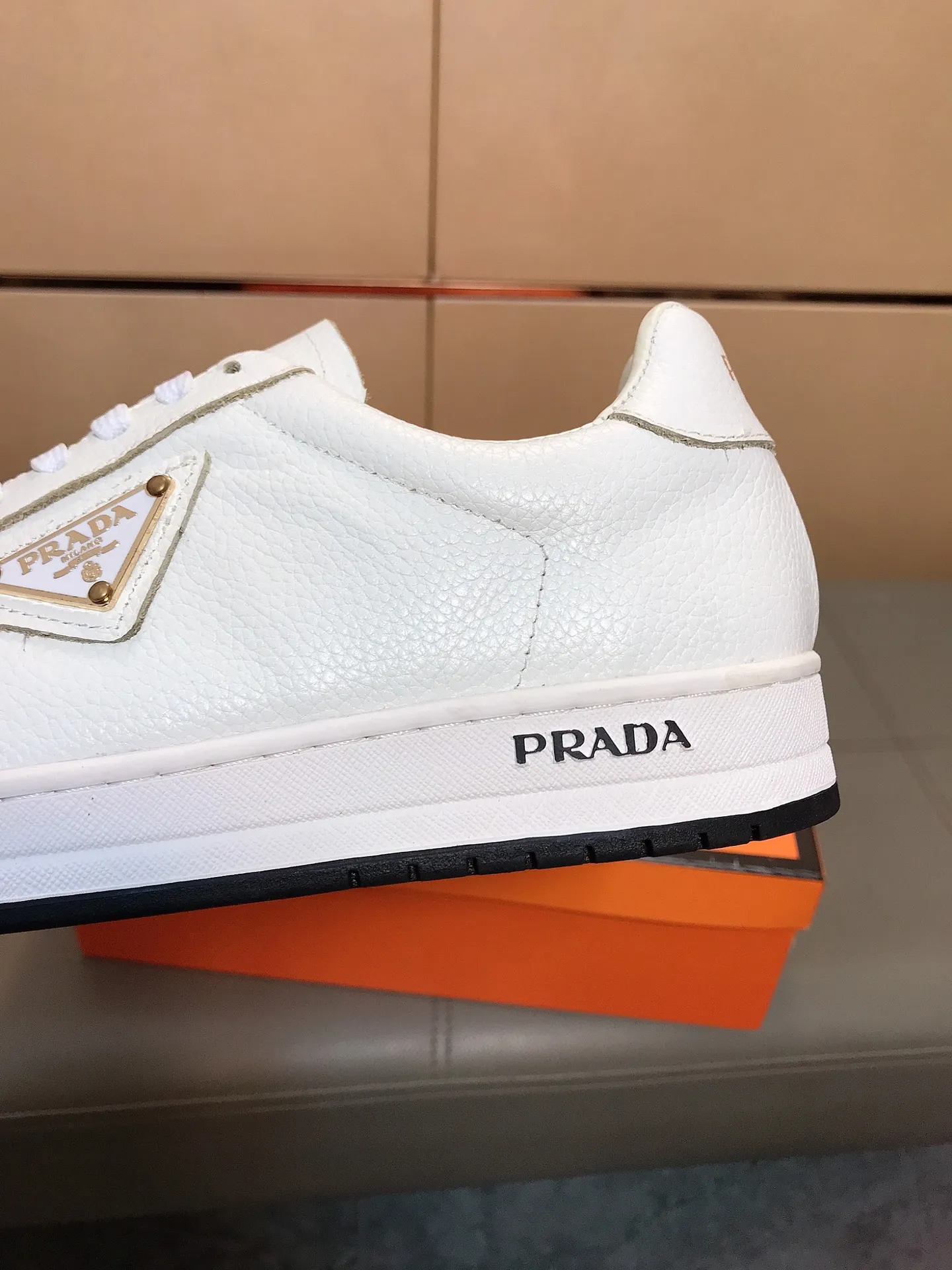 Ex-factory price 380 💎💎🆕Prada's latest casual and fashionable men's shoes👟hot style💥simple and elegant style, exclusive for trendy men. Unique latest brand elements👑, fashionable and generous, the fabric is original imported cowhide, pigskin breathable lining + feet, super comfortable and wear-resistant outsole, classic model taken in kind, size: 38-44